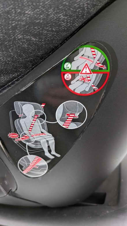 Photo of free Childs' car seat - little used (Farnham, GU9) #4