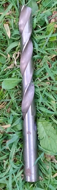 Photo of free One trowell, one wrench, one drill bit (Oakwood Park DE21) #3