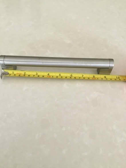 Photo of free kitchen handles (Loughton IG10) #2