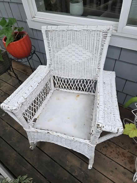 Photo of free vintage wicker rocking chair (Ravenna/Bryant) #1