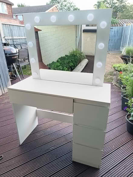 Photo of free Dressing table with mirror (Barbourne, Worcester) #1