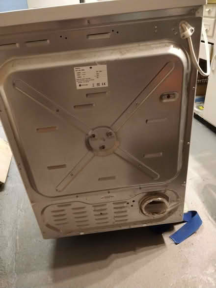 Photo of free White Knight Clothes dryer 7Kg (Ivy Farm SK11) #2