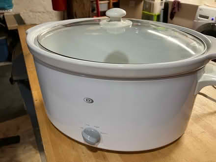 Photo of free Large Crock Pot (Hintonburg) #1