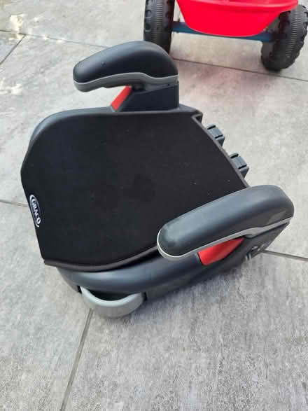 Photo of free Booster car seat (IG6 3s) #3