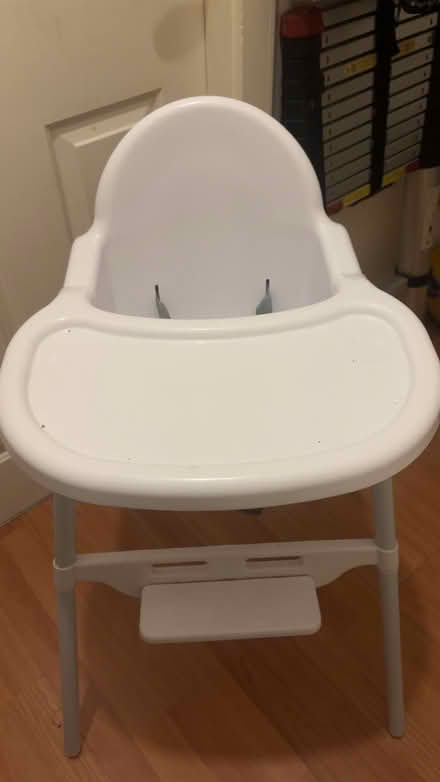 Photo of free High chair (CH65 4AQ) #1