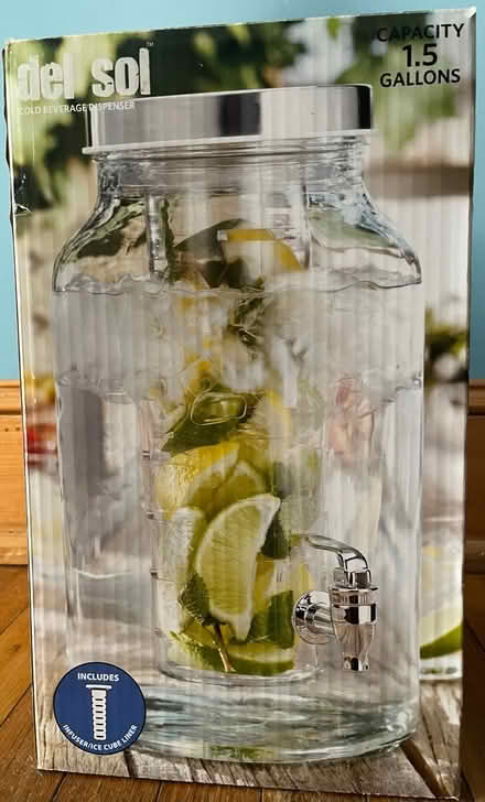 Photo of free Glass cold beverage dispenser (Somerville, Spring Hill) #1