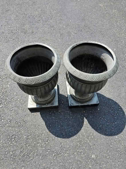 Photo of free Pair of small outdoor planters (Raritan Township/Ringoes) #1