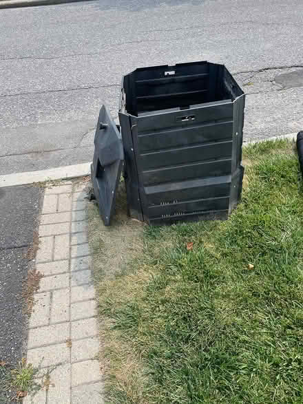Photo of free Compost bin (Near Lee Valley Tools) #1