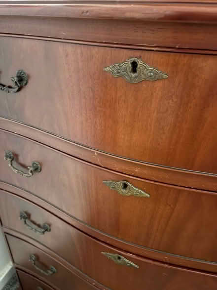 Photo of free Shaw of London mahogany chest of drawers (Seal TN15) #2