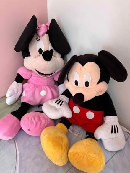 Photo of free Large Mickey and Minnie Mouse (Temple Sowerby CA10) #1
