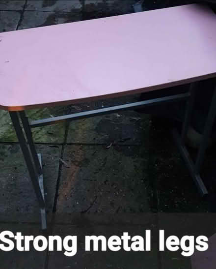 Photo of free Pink desk (Larkhall bath) #1