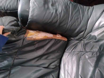 Photo of free project 3 piece suite (DE22 (Allestree)) #3