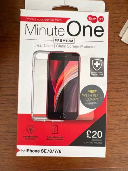Photo of free iPhone SE / 8 / 7 / 6 screen protector (Bear Flat) #1