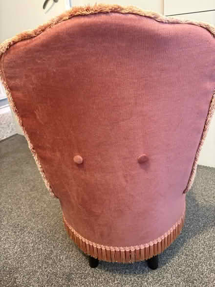 Photo of free Pretty pink velvet slipper chair. (Seal TN15) #2