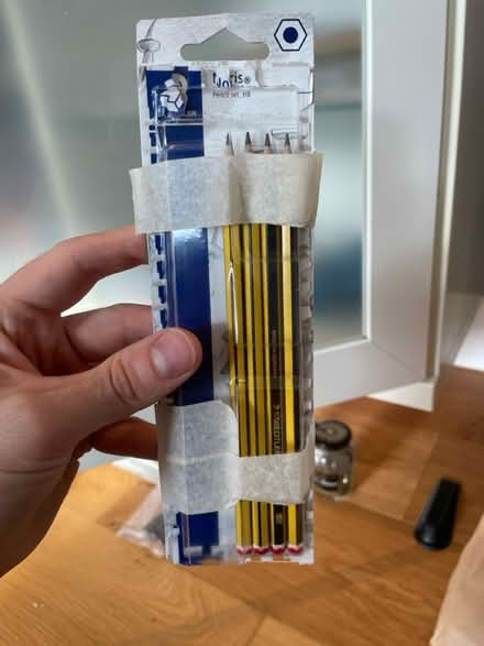 Photo of free A3 sketchpad + pencil set (Highbury, N5) #2