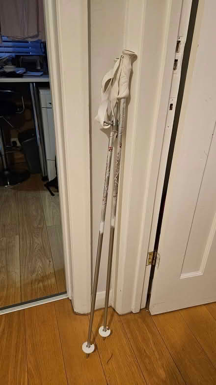 Photo of free Ski poles Rossignol 115cm (Horsell, Woking GU21) #1