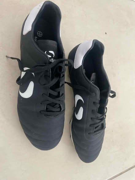 Photo of free Size 6 football boots (Billericay - Mountnessing road) #2