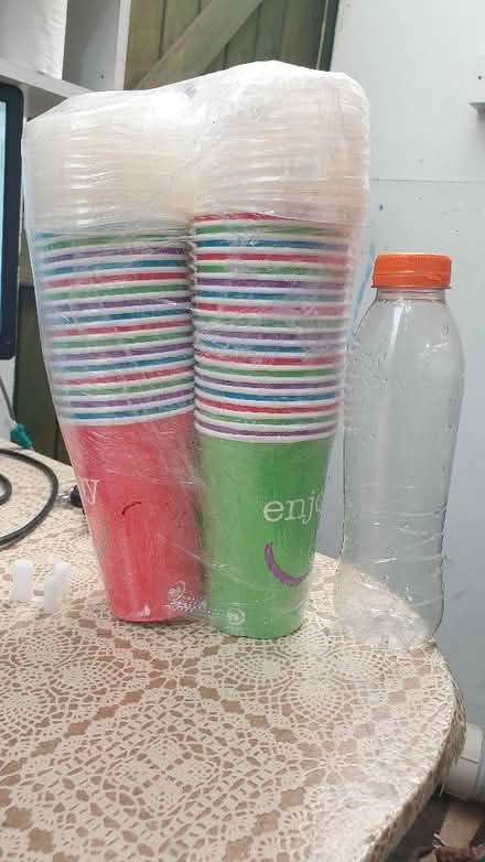Photo of free Paper drink cups with lids (IP4) #1