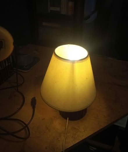 Photo of free Table lamp (Stopsley LU2) #1