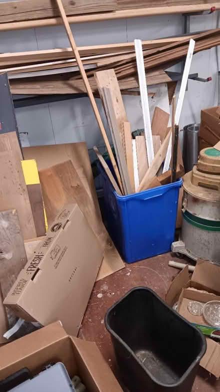 Photo of free Scrap wood (19095) #2