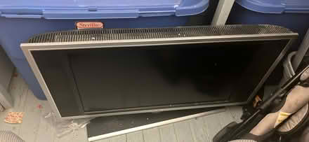 Photo of free Tv dell (Belleville) #2