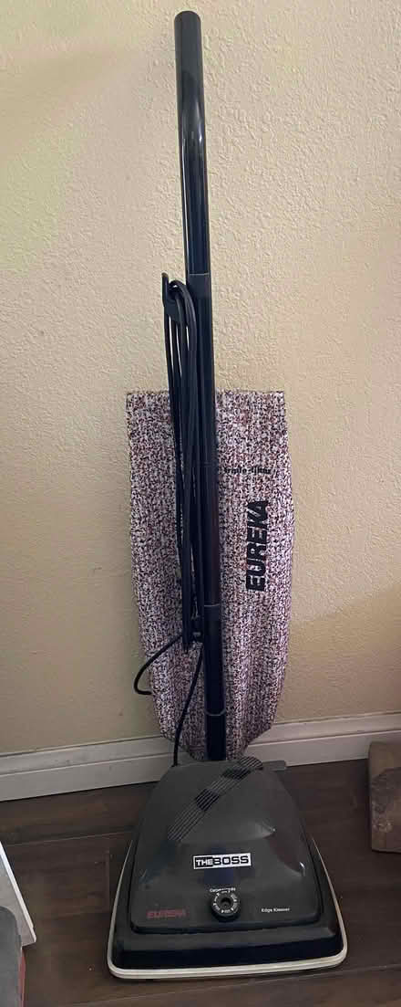 Photo of free Eureka Upright Vacuum (Newport Beach (Eastbluff)) #1