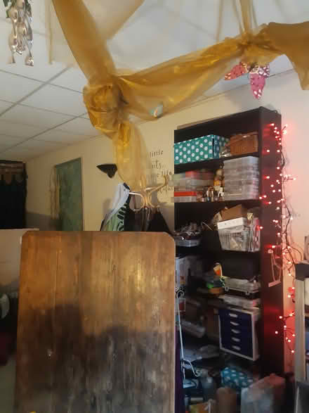 Photo of free 3ft by 4ft oak table (HX2) #2