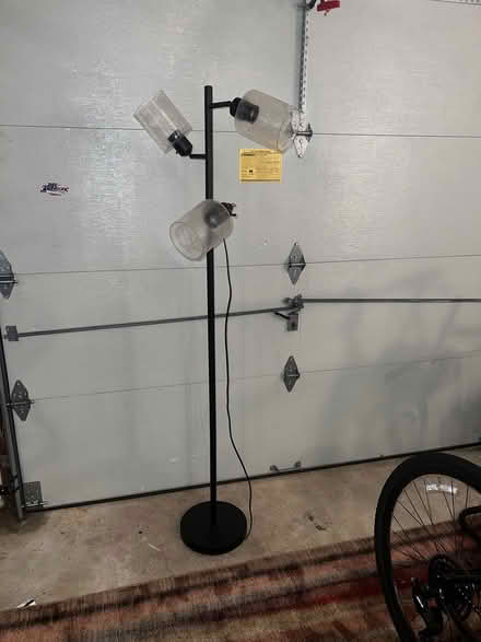 Photo of free Standing lamp (Middletown) #1