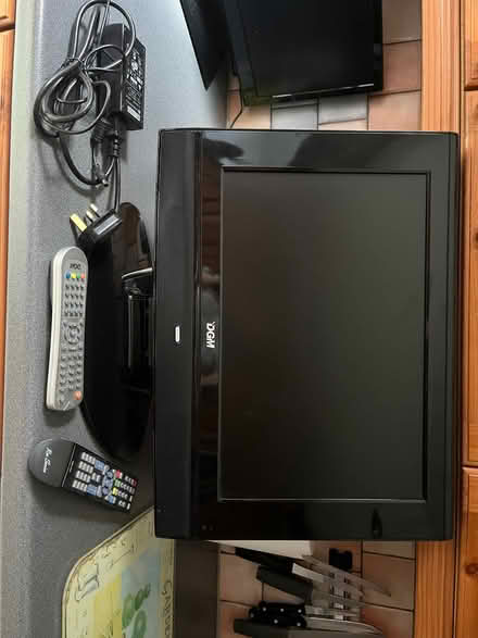 Photo of free TV 19 inch flat screen (South Reading RG2) #1