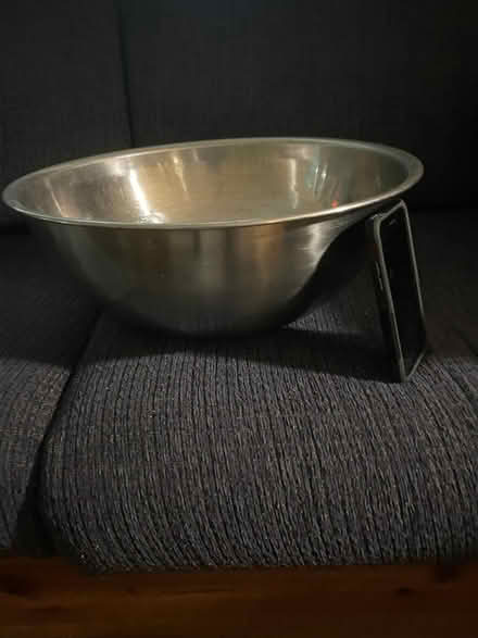 Photo of free Very large bowl (East side of Columbia) #1