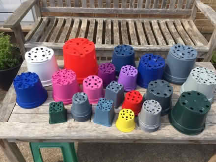 Photo of free Plastic flower pots (Coombe Dingle BS9) #1