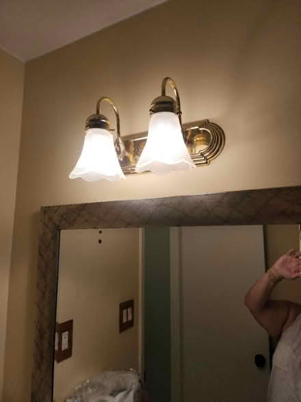 Photo of free Vanity light fixture (Somerset) #1