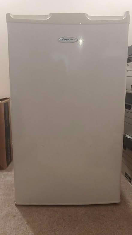Photo of free Fridgemaster MUR 49100 Fridge With Ice Box (CT19) #1
