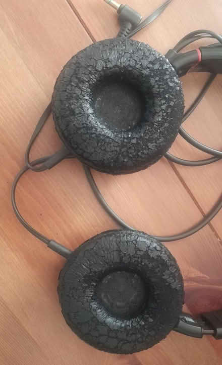 Photo of free Sony headphones (Burgess hill) #2