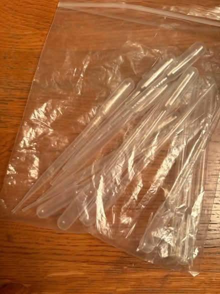Photo of free Dozen plastic pipettes (Highland Park) #1