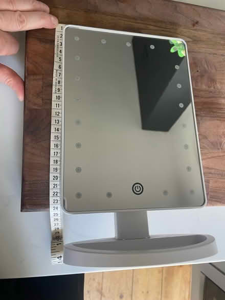 Photo of free White mirror (SW16) #1