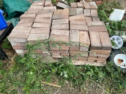 Photo of free Approx 250-275 block paving bricks (Shipley/Pattingham WV6) #2