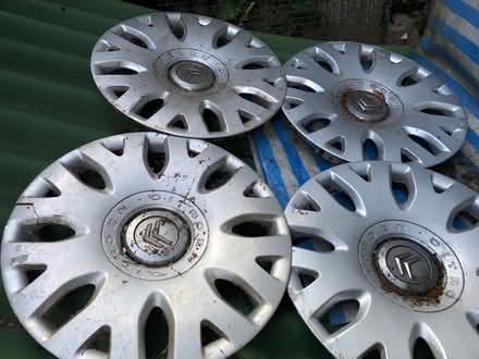 Photo of free 4Citroen Xsara Picasso Wheel Trims (Telford TF2) #1