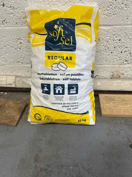 Photo of free Salt tablets 25kg bag (Windlesham GU20) #1