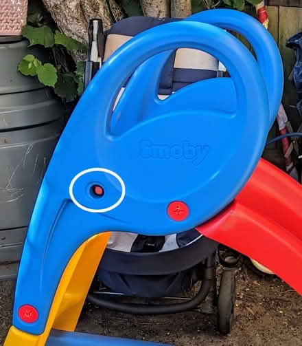 Photo of free Smoby Slide (PL4 Greenbank) #2