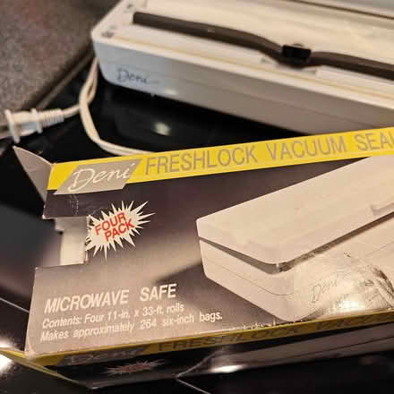 Photo of free Deni Freshlock 1631 snackbag sealer (Sandpoint/Magnuson) #4