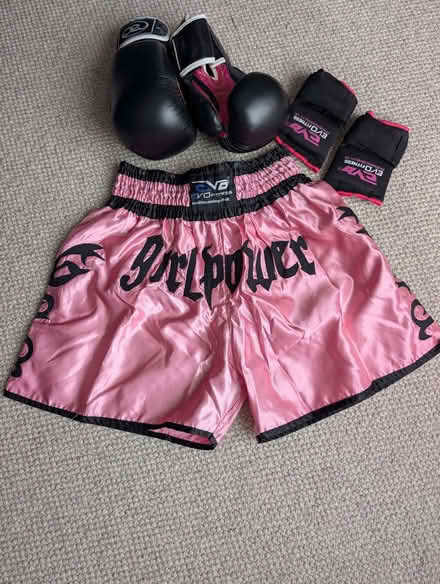 Photo of free Boxing Set - Gloves, Shorts & Gel Hand Wraps (Mold CH7) #1