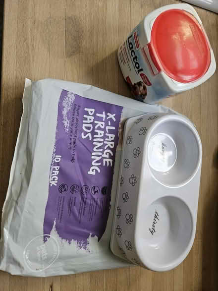 Photo of free Puppy stuff (Paddock road SG9) #1