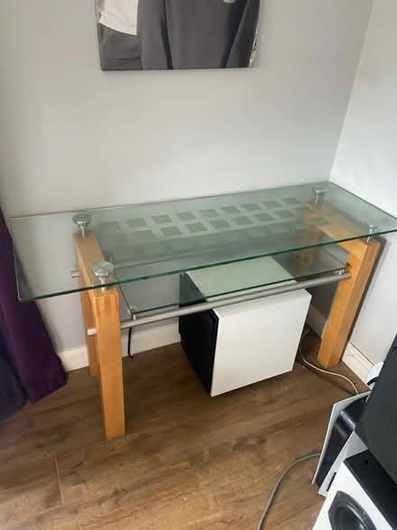 Photo of free Glass side table (Wigston LE18) #1