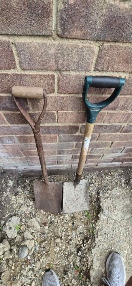 Photo of free Shovels (GU52) #1