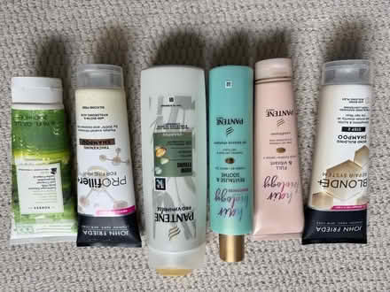 Photo of free Selection of shampoos, conditioners etc (Stroud Green N4) #1
