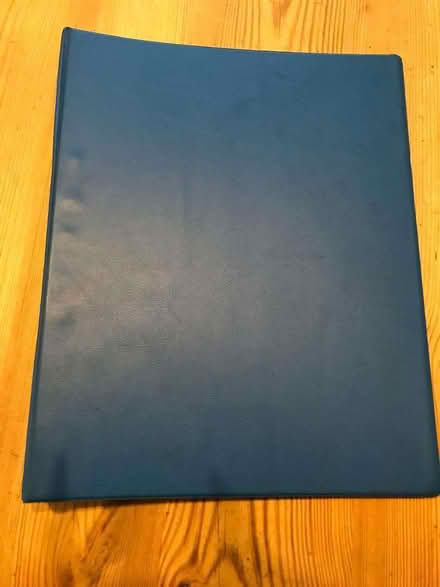 Photo of free Ring binder (Woodbridge IP12) #1