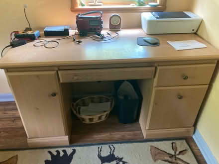 Photo of free Desk (Fawn-Tarentum) #1