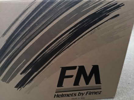 Photo of free moped helmet and gloves - small (Peachcroft OX14) #3