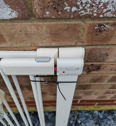 Photo of free Baby gates, stairs protection (SE18) #3